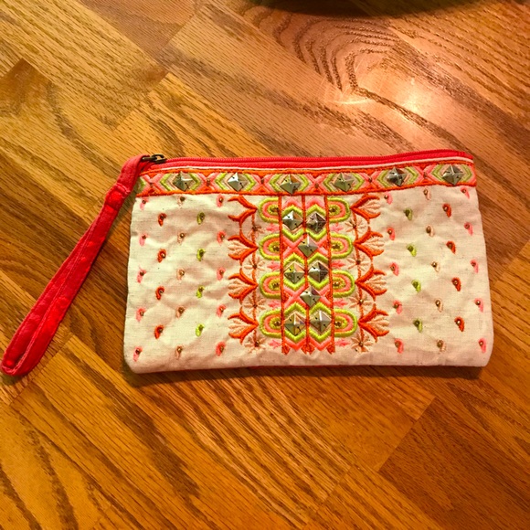 NWT Peach & Cream Quilted & Studded Cosmetic Bag - Picture 2 of 16